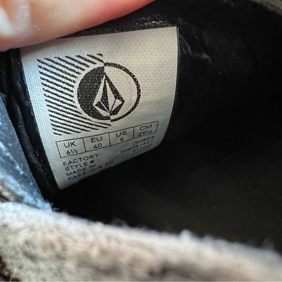 Volcom bleached black getter booties ankle boots size 9 - Picture 5 of 6